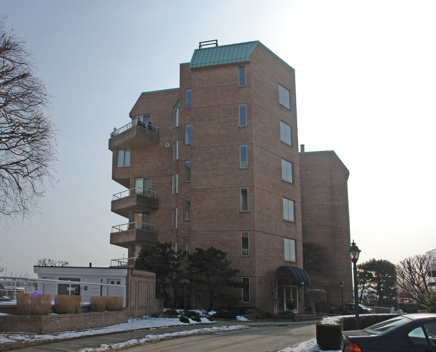 Stamford Landing Marina - North Tower in Stamford, CT - Building Photo