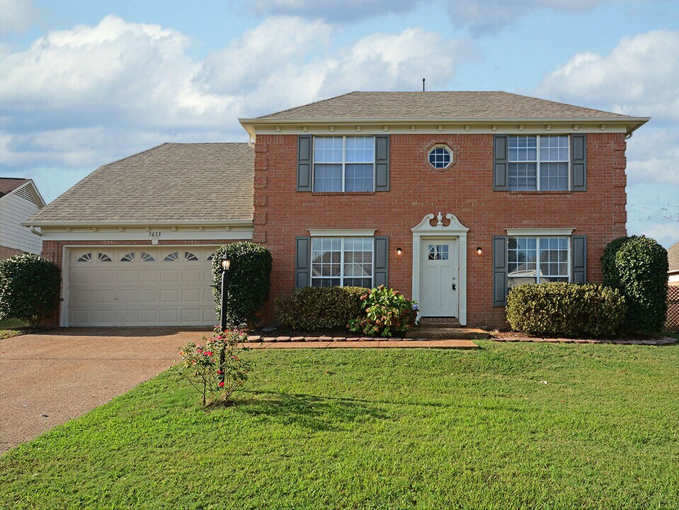 7633 Mineral Crest Cir S in Memphis, TN - Building Photo