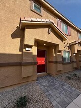 7850 Aurora Sky St in North Las Vegas, NV - Building Photo - Building Photo