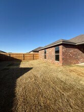 2415 Aberdeen Ave in Wolfforth, TX - Building Photo - Building Photo