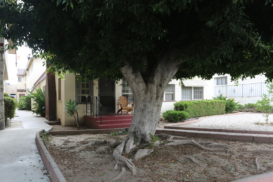 1116-1118 San Rafael Ave in Glendale, CA - Foto de edificio