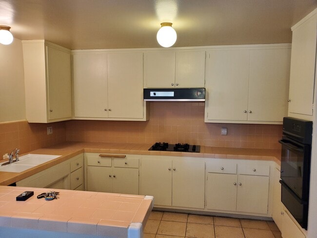 property at 7000 S La Cienega Blvd