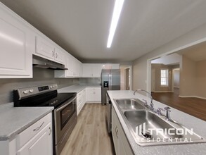 1512 Riverglen Dr in Loganville, GA - Building Photo - Building Photo