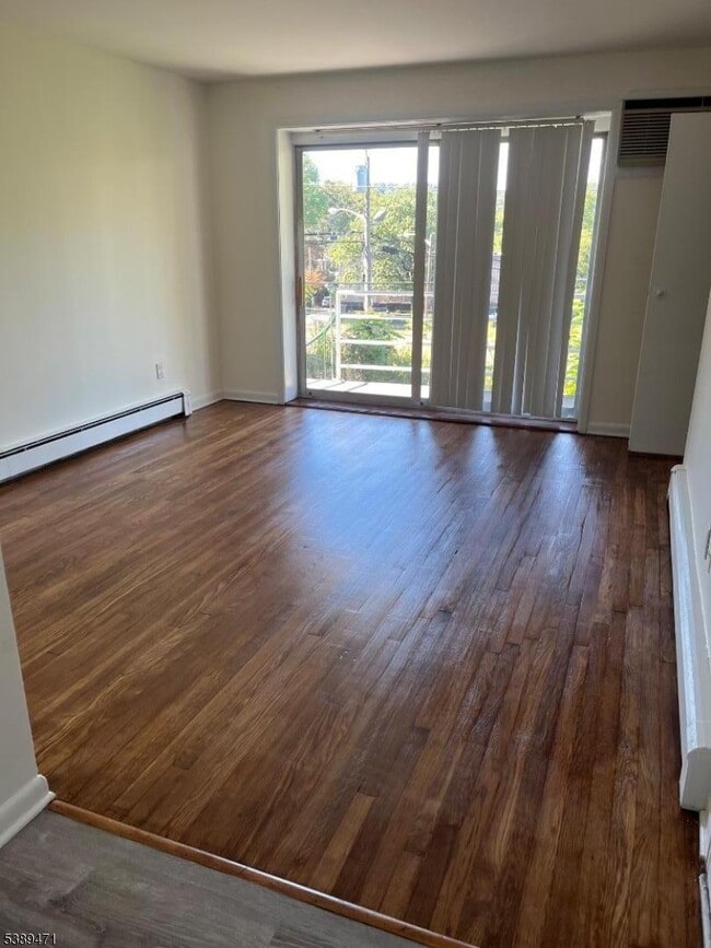 200 Irvington Ave in South Orange, NJ - Building Photo - Building Photo
