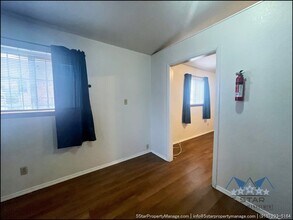 1526 Yandell Dr-Unit -A in El Paso, TX - Building Photo - Building Photo