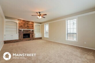 1100 Fountain Gate Ct in Norman, OK - Building Photo - Building Photo