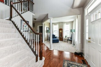 19689 Smith Cir in Ashburn, VA - Building Photo - Building Photo