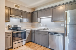 Regency Square in Yuma, AZ - Building Photo