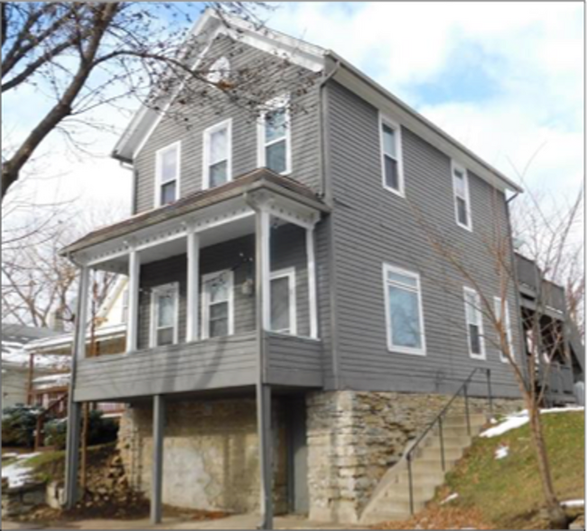 property at 643 Watson Ave