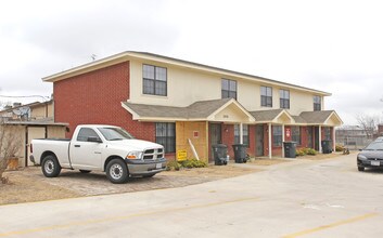 3806 Y S Pak St in Killeen, TX - Building Photo - Building Photo