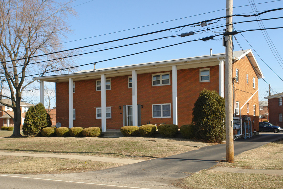 3101 Hunsinger Ln in Louisville, KY - Building Photo