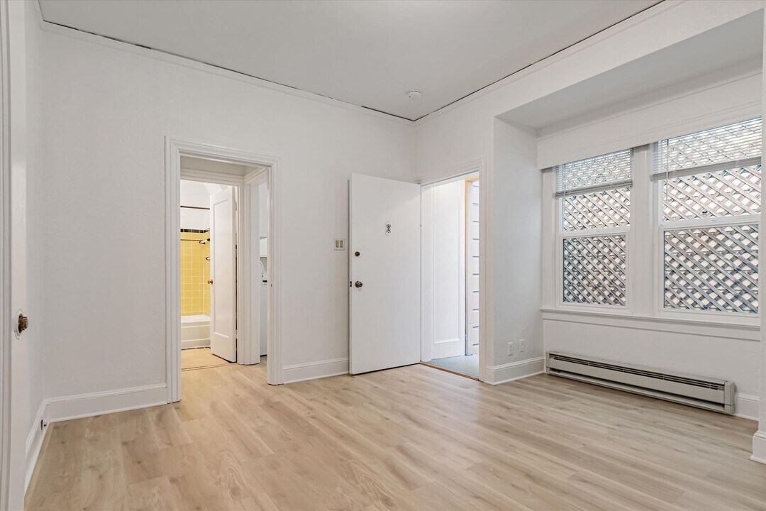 2957 Fillmore St in San Francisco, CA - Building Photo