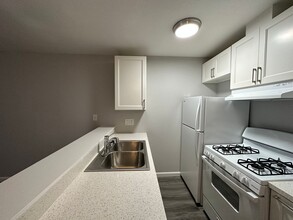 630 N Van Buren in Stockton, CA - Building Photo - Interior Photo