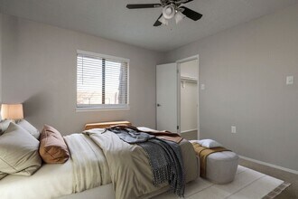 Meadowlark Apartments in Rio Rancho, NM - Building Photo - Building Photo
