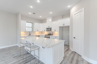 15038 Wunderlust in Houston, TX - Building Photo - Building Photo