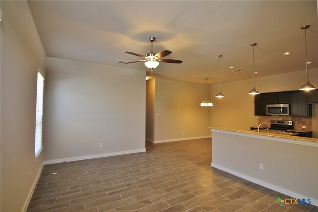 342 Creekside Curve in New Braunfels, TX - Building Photo - Building Photo