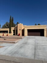 5616 Planeta Ct NE in Albuquerque, NM - Building Photo