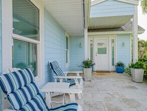 856 Norfolk Pine Ln in Vero Beach, FL - Building Photo - Building Photo