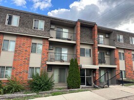 200 5th Ave N in St. Cloud, MN - Building Photo