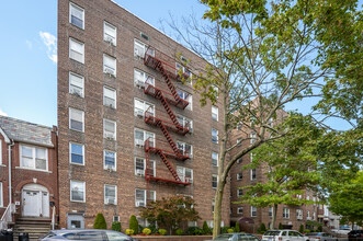 1350 Ocean Pky in Brooklyn, NY - Building Photo - Building Photo