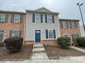 170 Sandy Ln in Broadway, VA - Building Photo