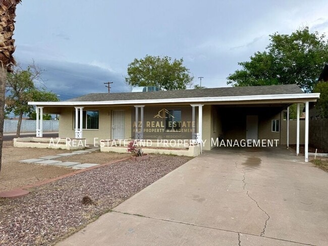 property at 1218 W Cinnabar Ave