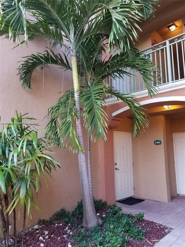 6540 NW 114th Ave in Doral, FL - Building Photo - Building Photo