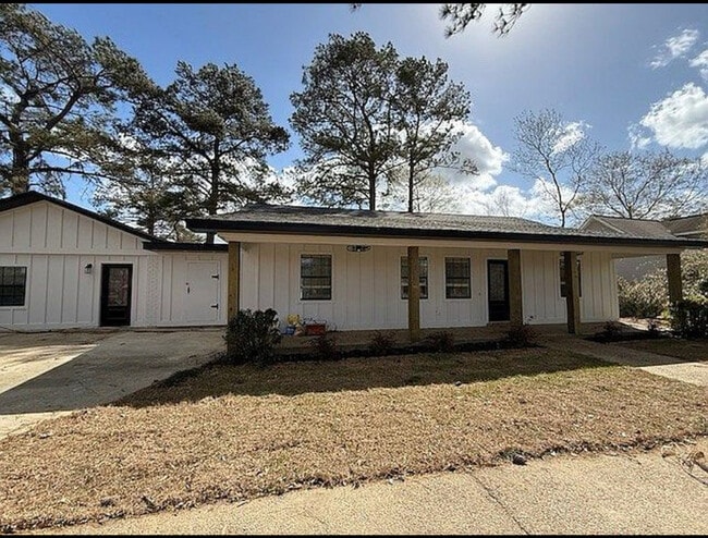 81 Lakeview Dr in Petal, MS - Building Photo - Building Photo