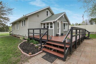 2743 N Hastings Way in Eau Claire, WI - Building Photo - Building Photo