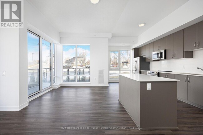 385 Arctic Red Dr in Oshawa, ON - Building Photo - Building Photo