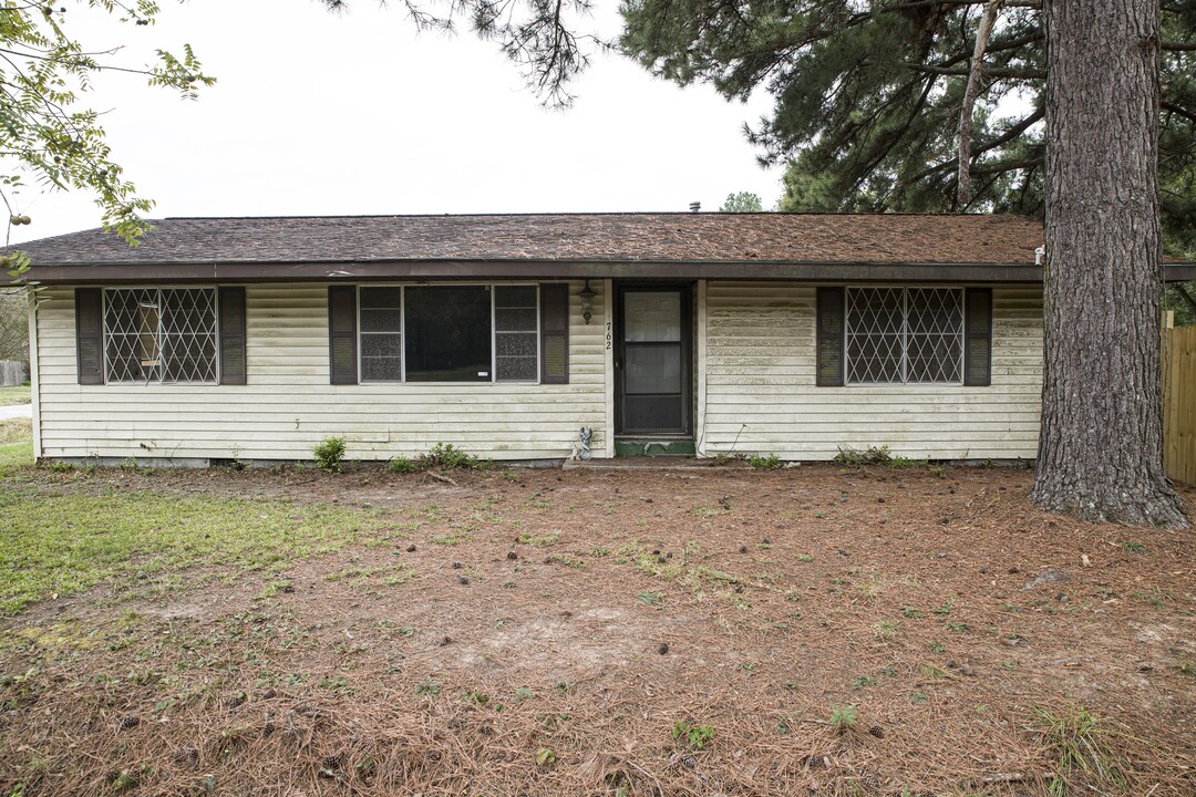 762 Ash St in Prescott, AR - Foto de edificio