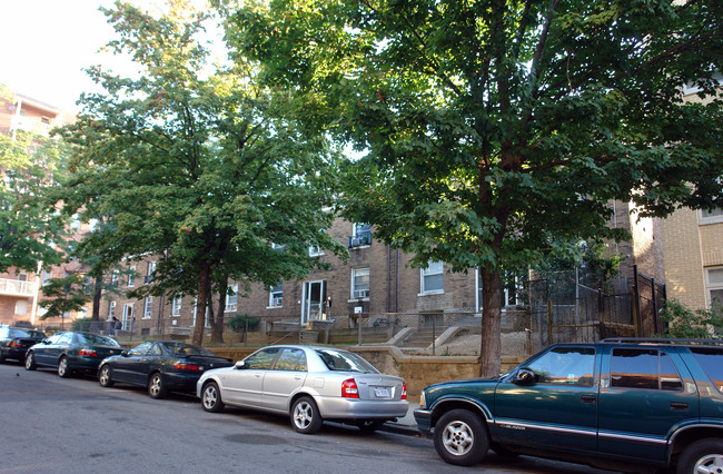 Carleton Terrace in Washington, DC - Building Photo - Building Photo