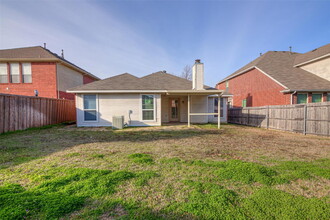 7977 Glenway Dr in Dallas, TX - Building Photo - Building Photo