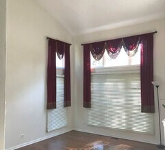 1120 Fieldstone Ln in Bartlett, IL - Building Photo - Building Photo