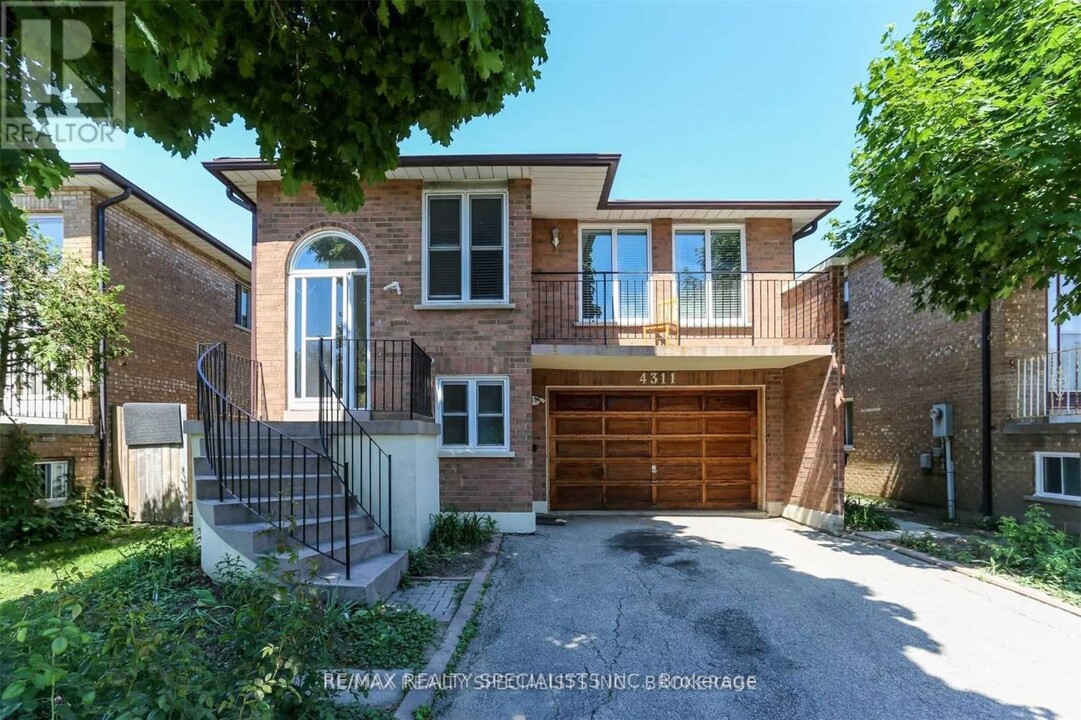 4311 Curia Crescent in Mississauga, ON - Building Photo