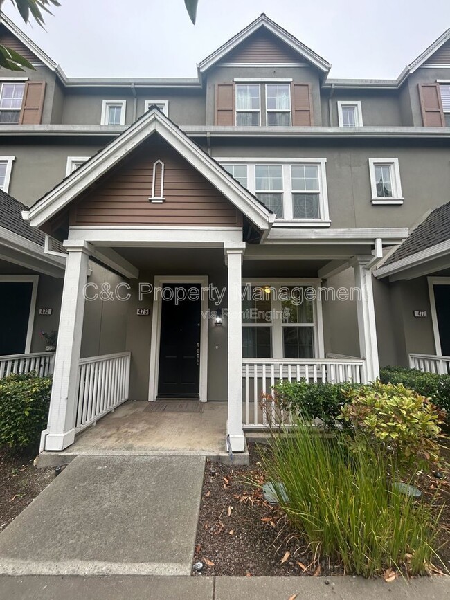property at 475 Metro Walk Way
