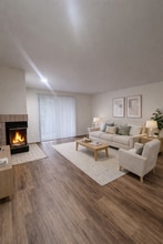 Meridian Terrace Apartments in Seattle, WA - Foto de edificio - Building Photo