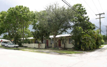 190-194 NE 90th St in Miami, FL - Building Photo - Other