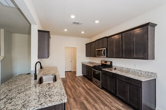 809 Clark Dr in Ferris, TX - Building Photo - Building Photo