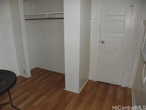 1311 Freeland Pl in Honolulu, HI - Building Photo - Building Photo