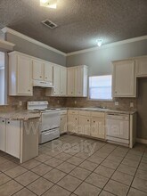 5119 Albany Ave in Lubbock, TX - Building Photo - Building Photo