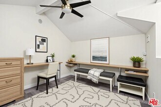 18129 Erik Ct in Santa Clarita, CA - Building Photo - Building Photo