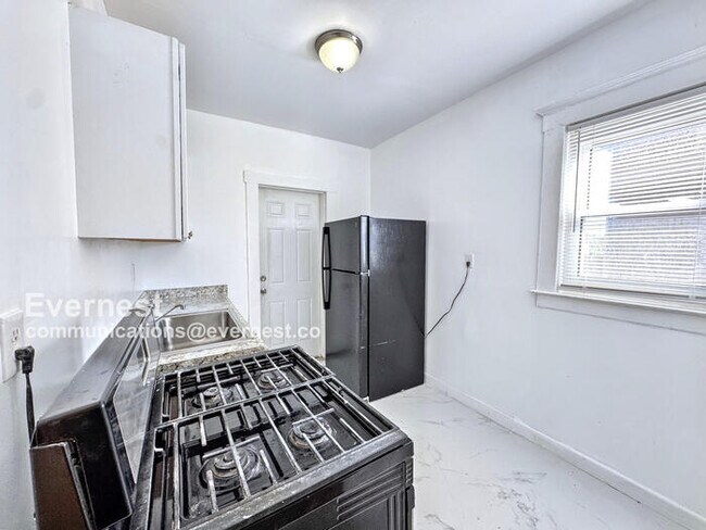 5054 Linsdale St in Detroit, MI - Foto de edificio - Building Photo