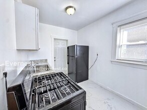 5054 Linsdale St in Detroit, MI - Foto de edificio - Building Photo