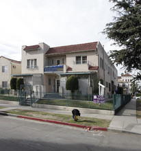 101 S Kenmore Ave in Los Angeles, CA - Building Photo - Building Photo