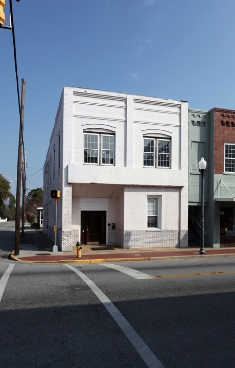 152 N Main St in Mullins, SC - Foto de edificio