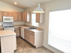 12426 Tree Pointe Ct in Riverview, FL - Building Photo - Building Photo