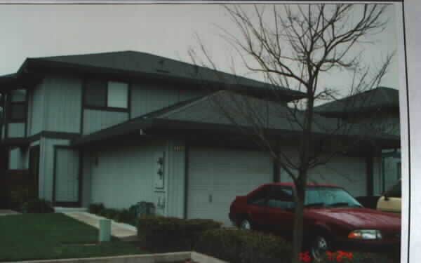 8303-8304 La Salle Ave in Cotati, CA - Building Photo