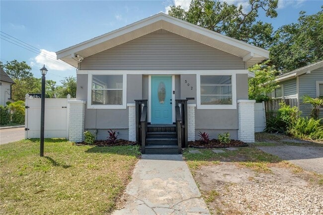 property at 302 W Hilda St