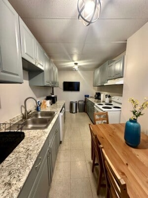7 Linden St, Unit 1